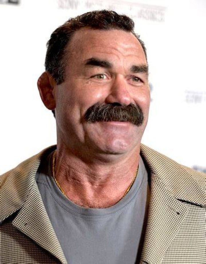 Is Don Frye Married to Wife? Or Dating a Girlfriend? Kids.